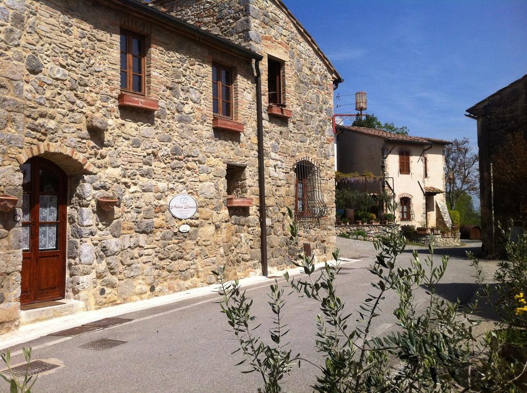 La Vecchia Corte سان جيمينيانو الغرفة الصورة