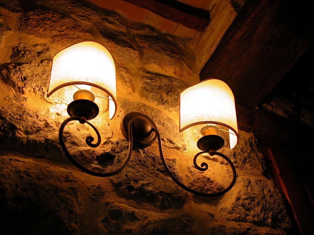 La Vecchia Corte سان جيمينيانو الغرفة الصورة