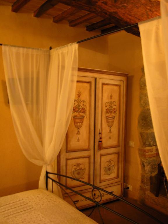 La Vecchia Corte سان جيمينيانو المظهر الخارجي الصورة